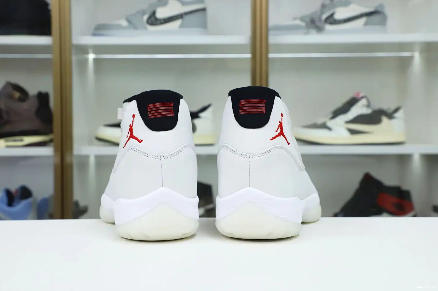JORDAN TINT Kimikick 11 XI PLATINUM RETRO AIR 0526